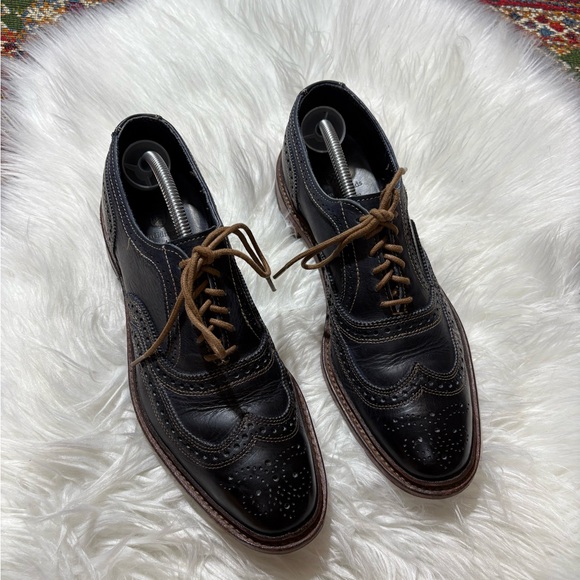 Allen Edmonds RARE Blue Wingtip - Picture 4 of 6